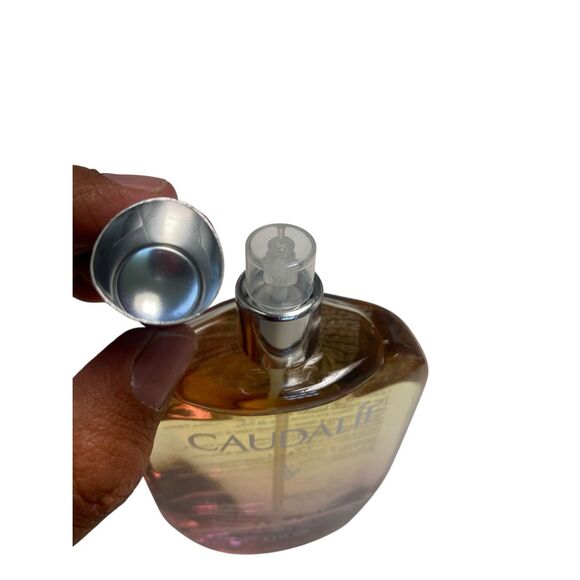 Caudalie Smoothing & Glow Oil – Huile de Soin Corps, Cheveux & Décolleté 3.3oz - Picture 3 of 3